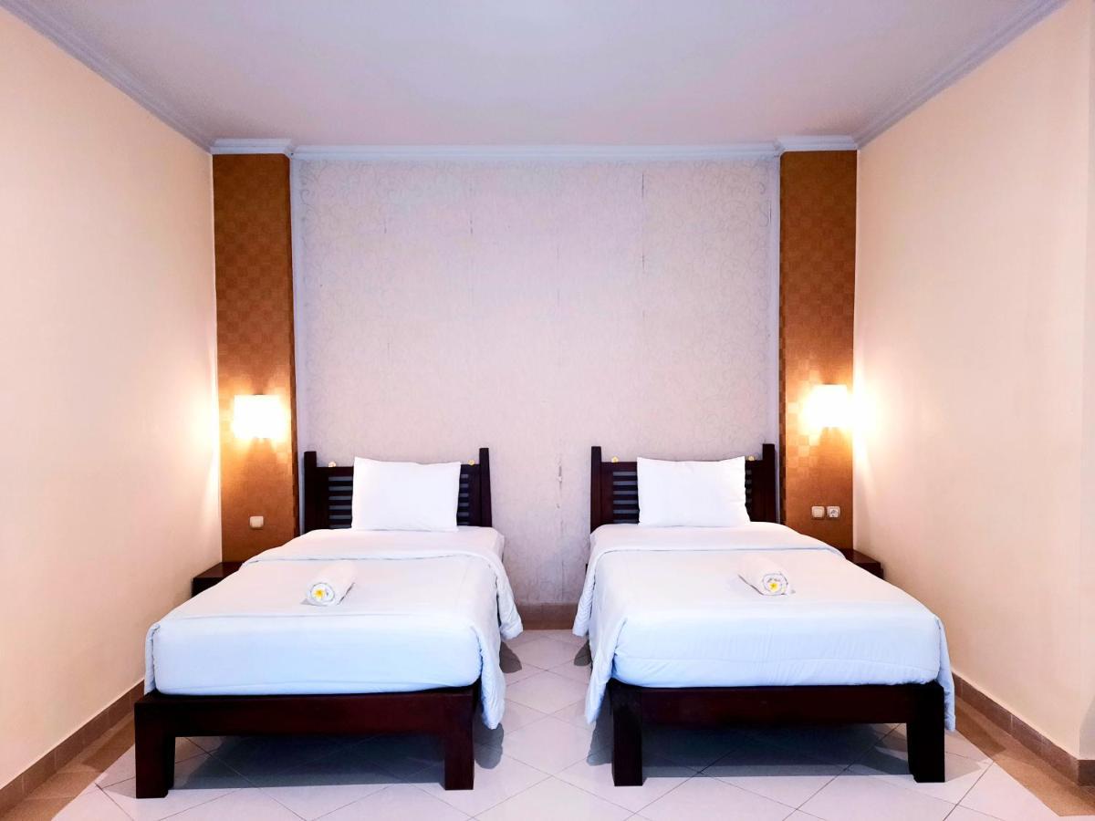 Ganggas Homestay Jimbaran Esterno foto