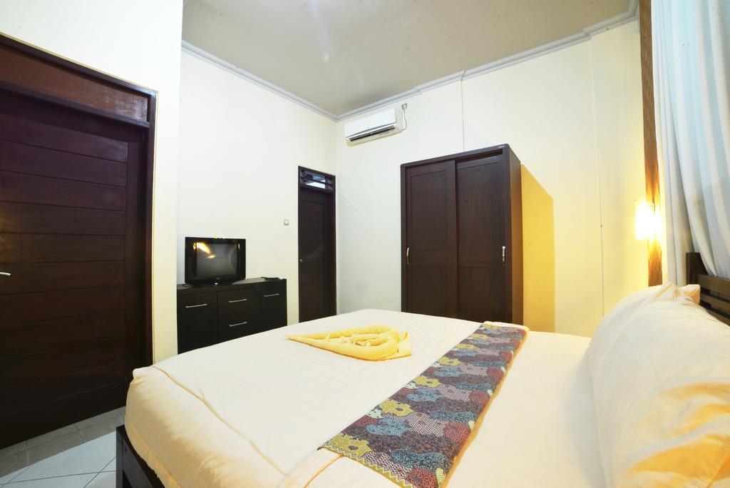Ganggas Homestay Jimbaran Esterno foto