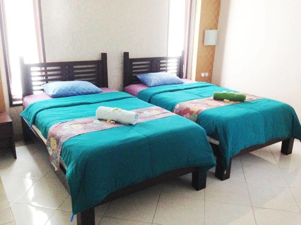 Ganggas Homestay Jimbaran Esterno foto
